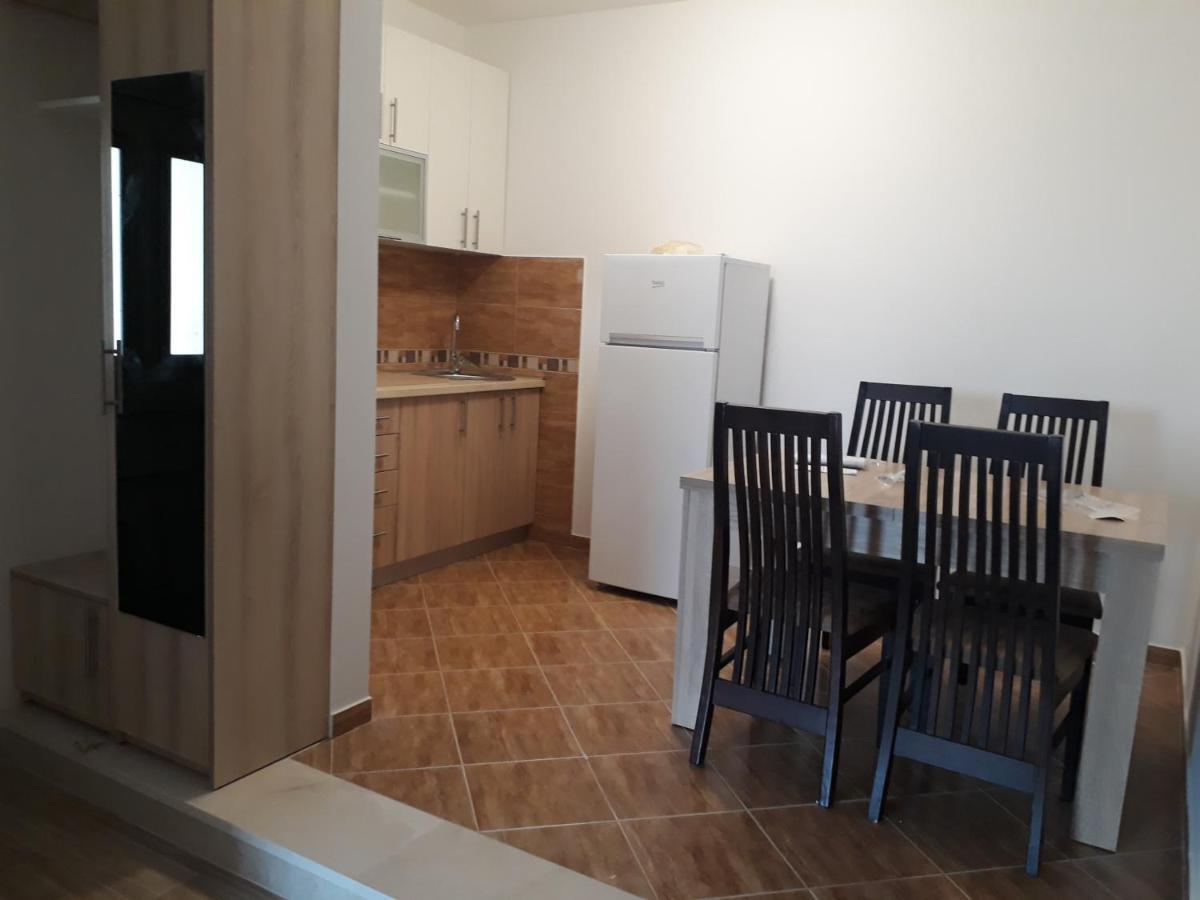 Apartmani Andrea Херцег Нови Екстериор снимка