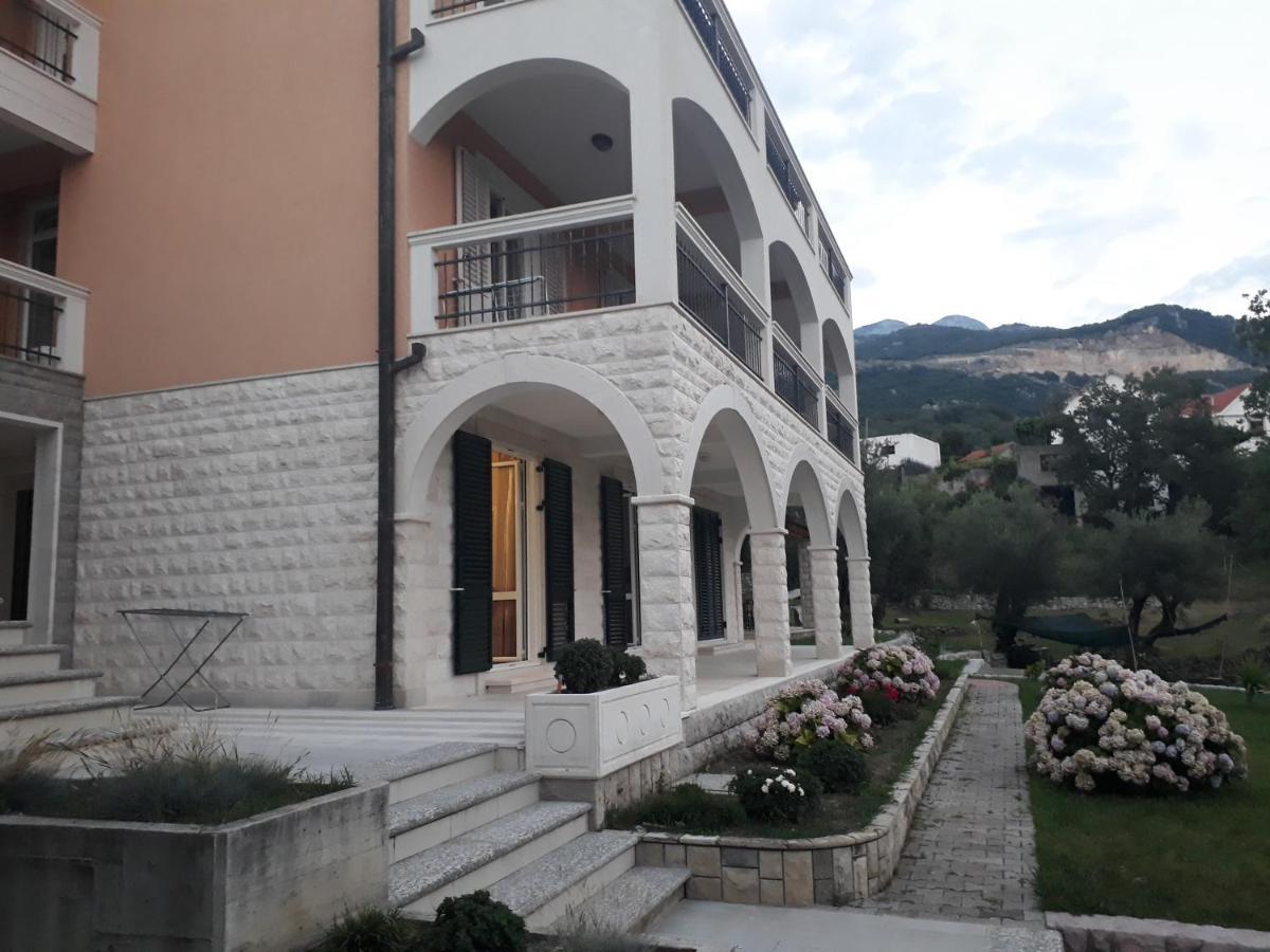 Apartmani Andrea Херцег Нови Екстериор снимка