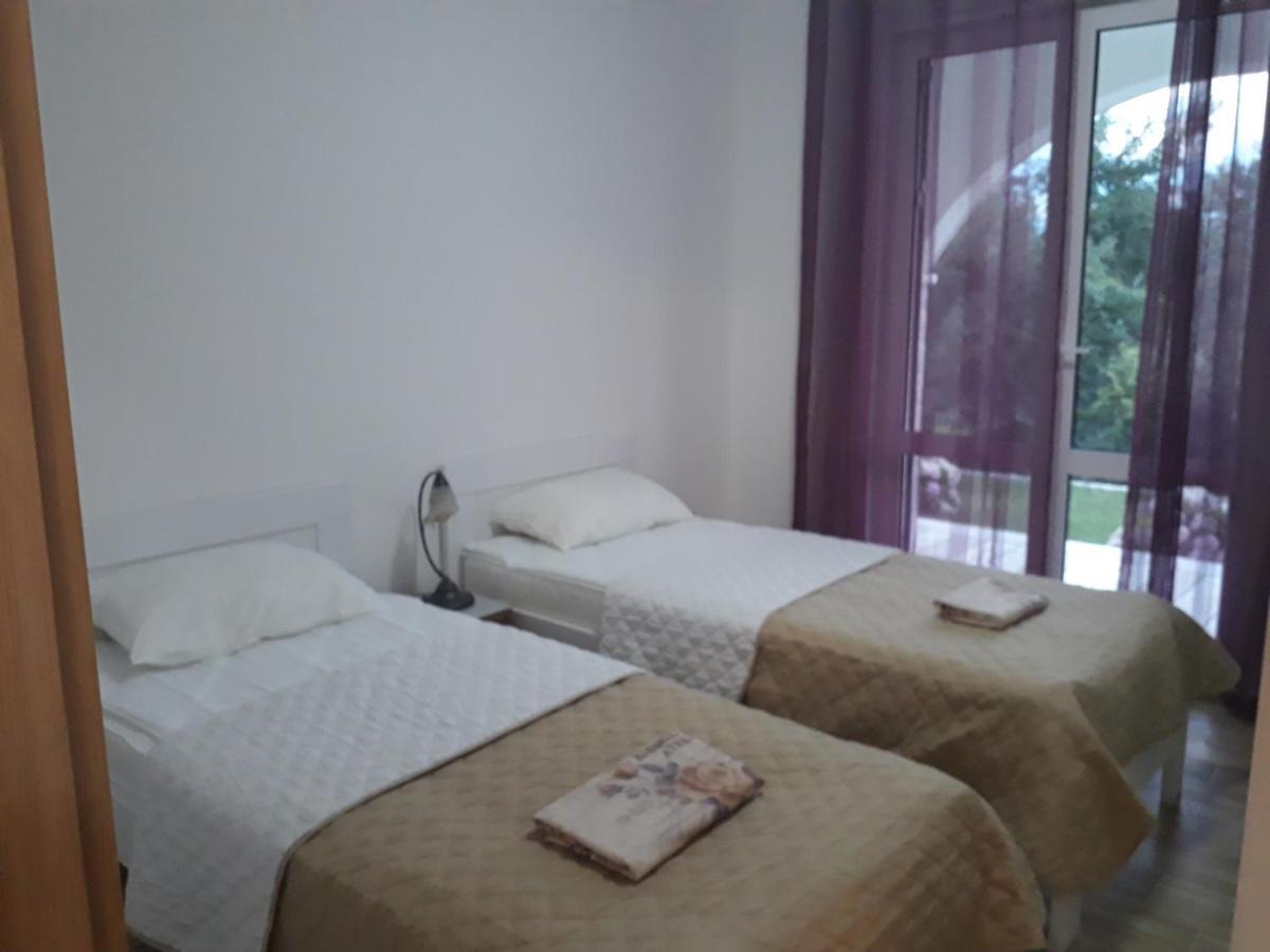 Apartmani Andrea Херцег Нови Екстериор снимка